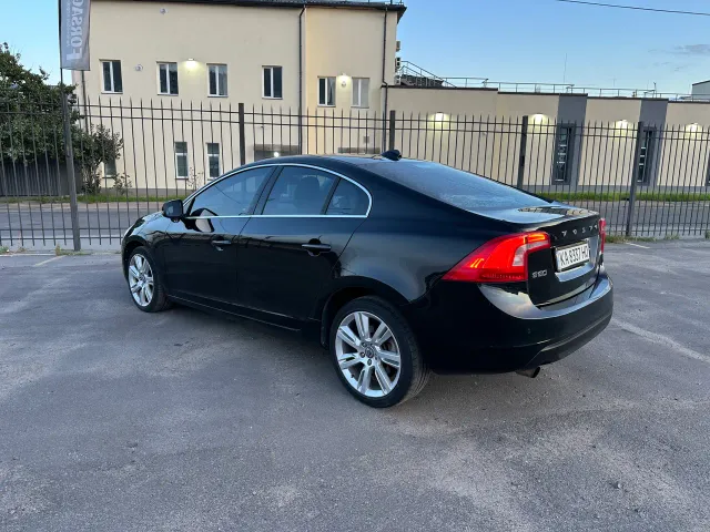 Volvo S60 - фото 4