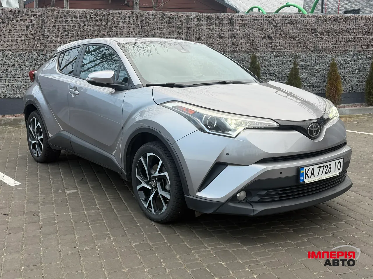 Toyota C-HR - фото 1