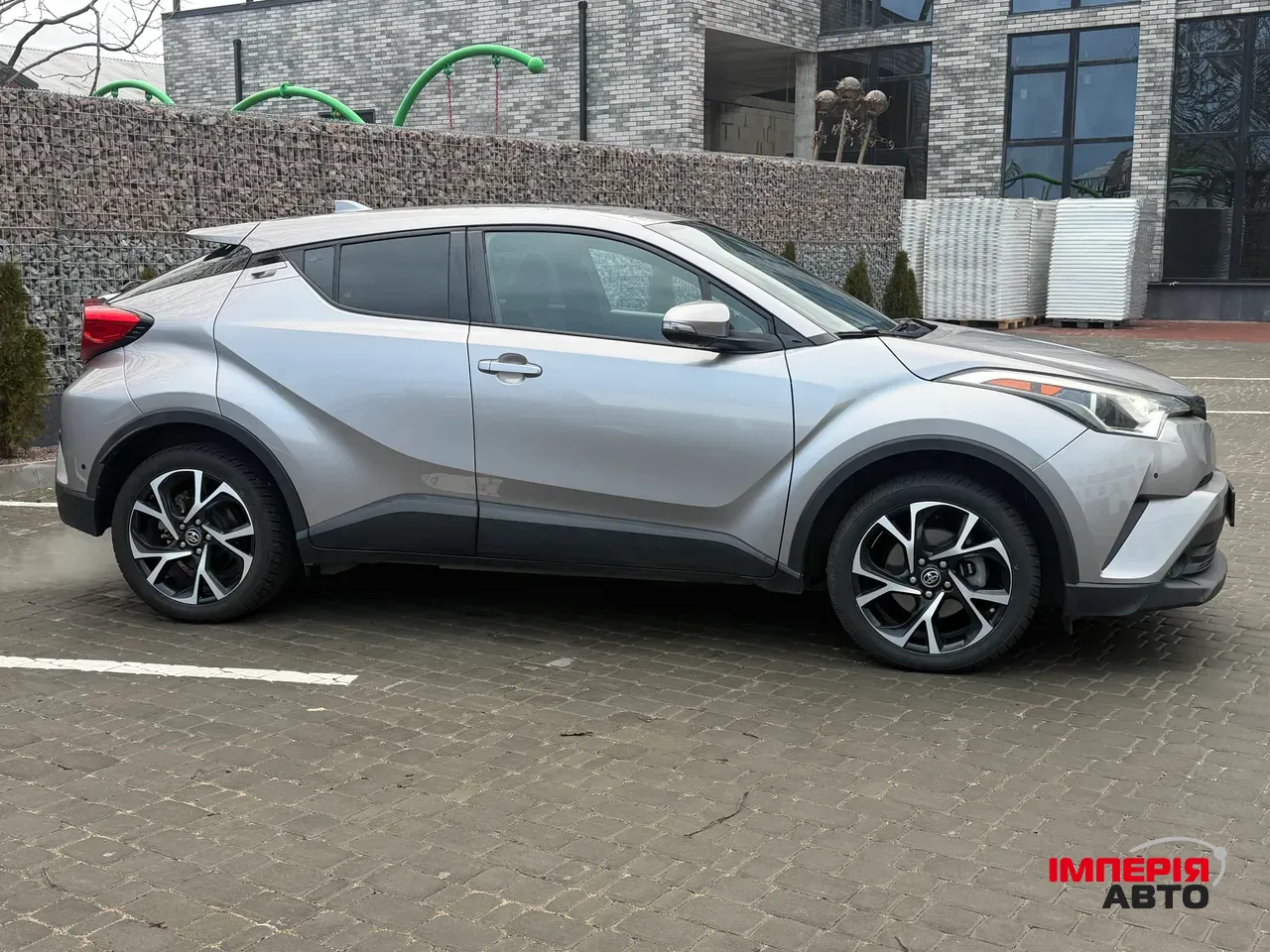 Toyota C-HR - фото 20