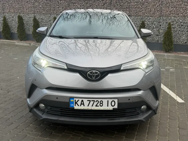 Toyota C-HR - фото 5