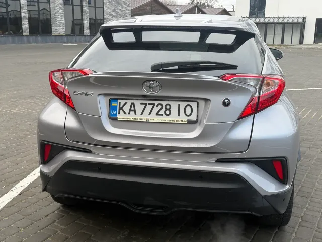 Toyota C-HR - фото 3