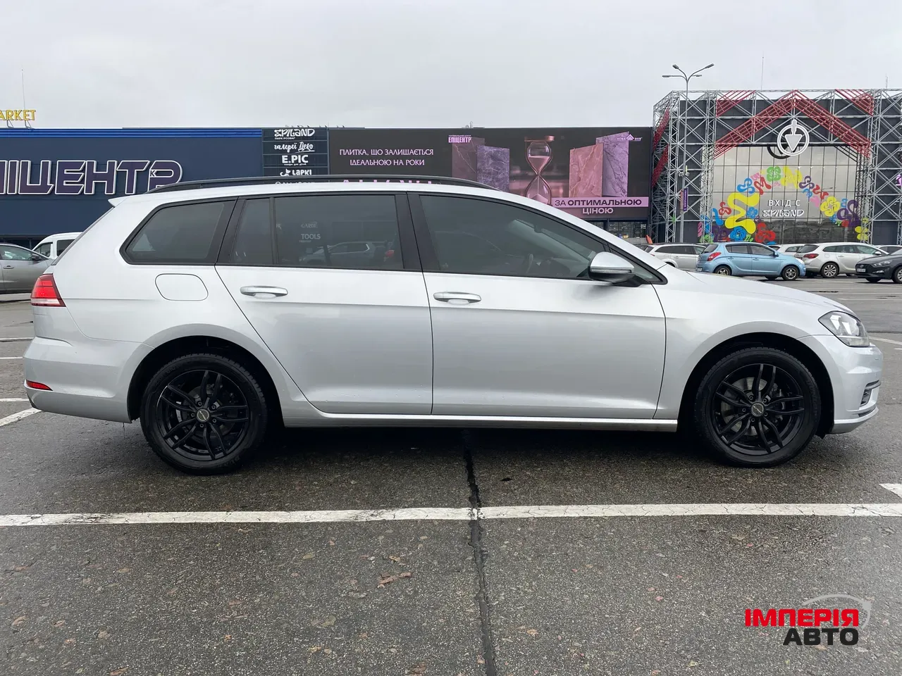 Volkswagen Golf - фото 6