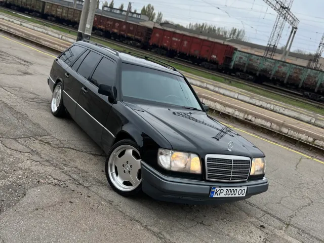 Mercedes-Benz E-Класс - фото 1