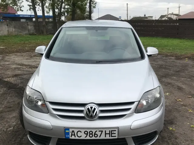 Volkswagen Golf Plus - фото 2