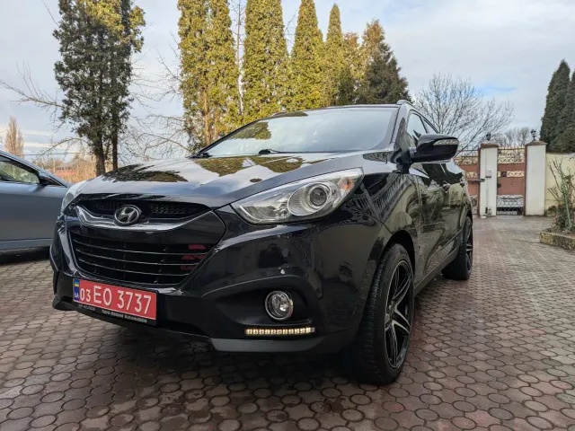 Hyundai ix35 - фото 1