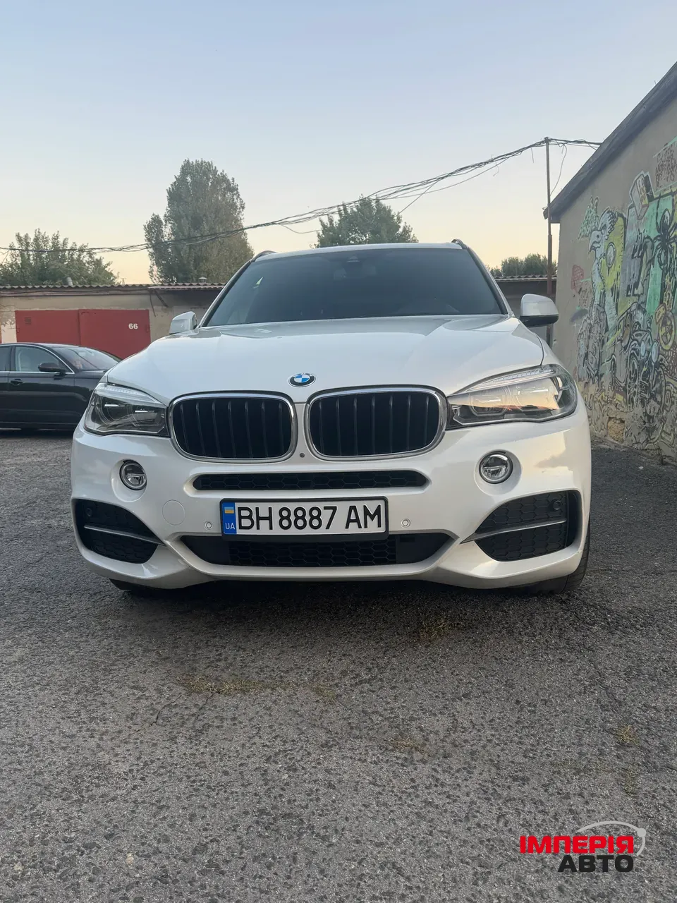 BMW X5 - фото 1