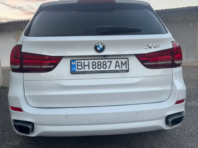 BMW X5 - фото 2