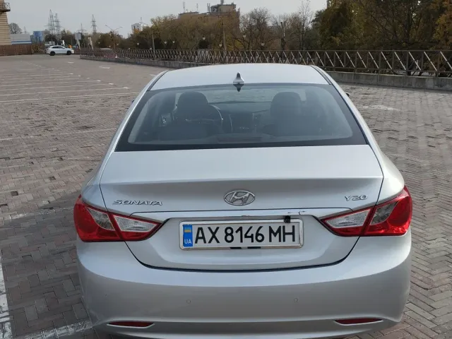 Hyundai Sonata - фото 2