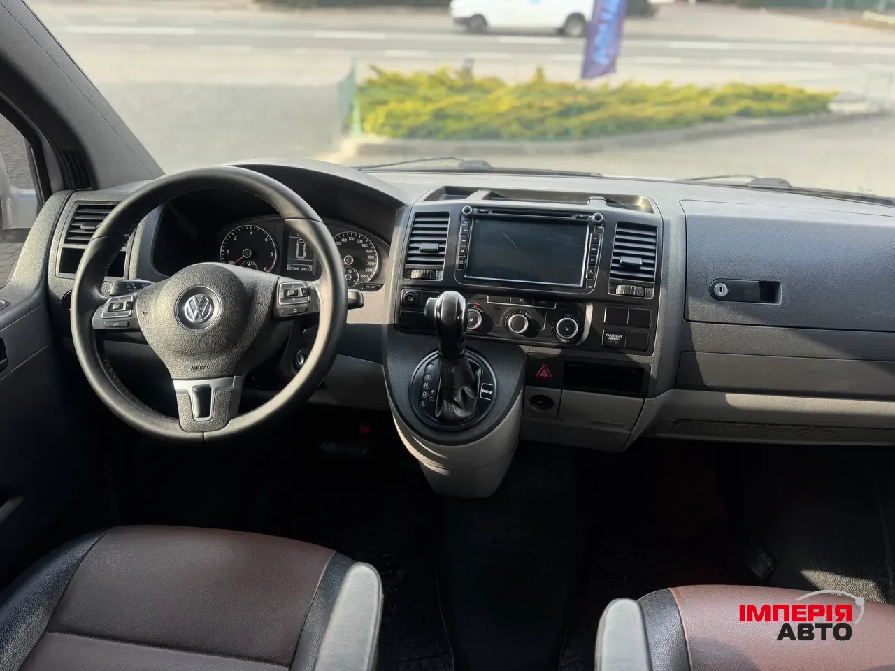 Volkswagen Transporter - фото 17