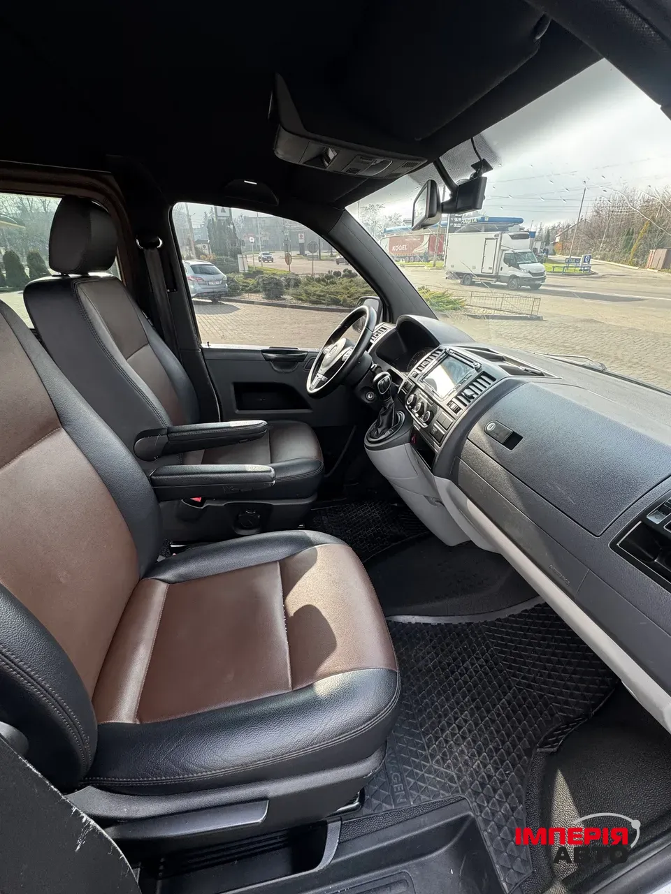 Volkswagen Transporter - фото 14