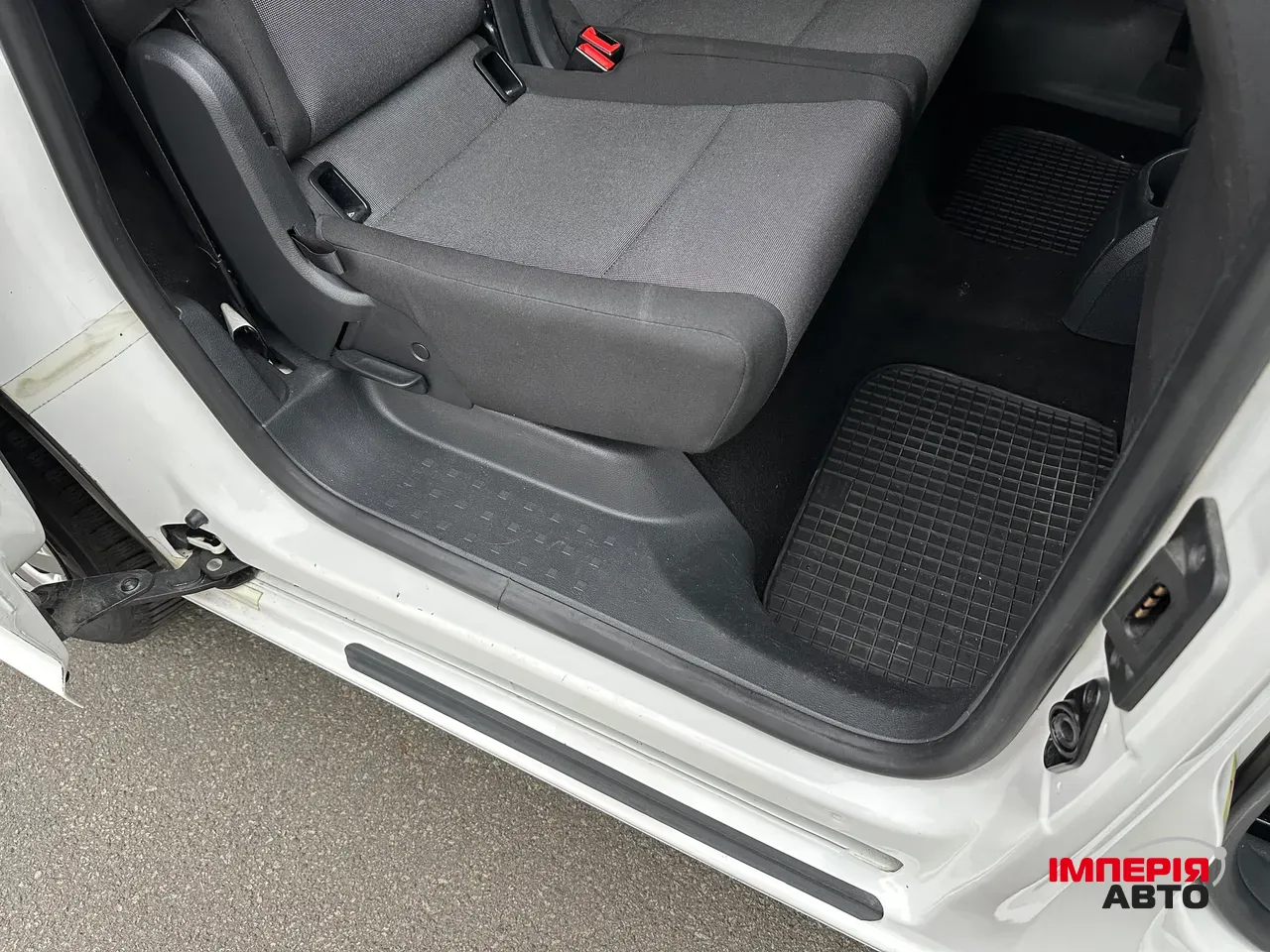 Volkswagen Caddy - фото 17