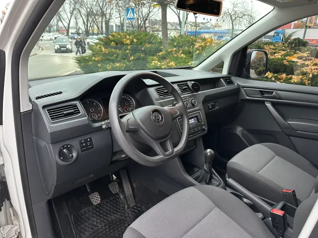 Volkswagen Caddy - фото 2