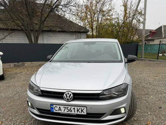 Volkswagen Polo - фото 1