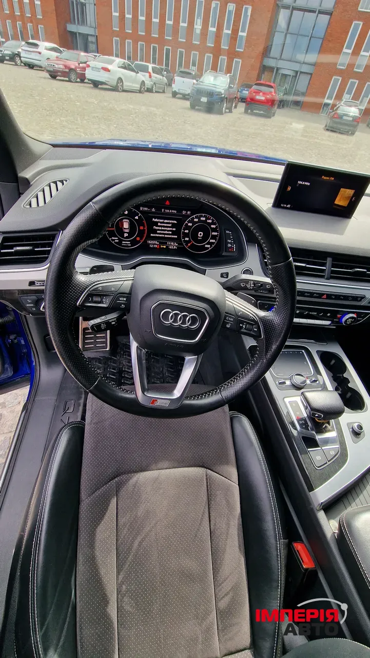 Audi Q7 - фото 29