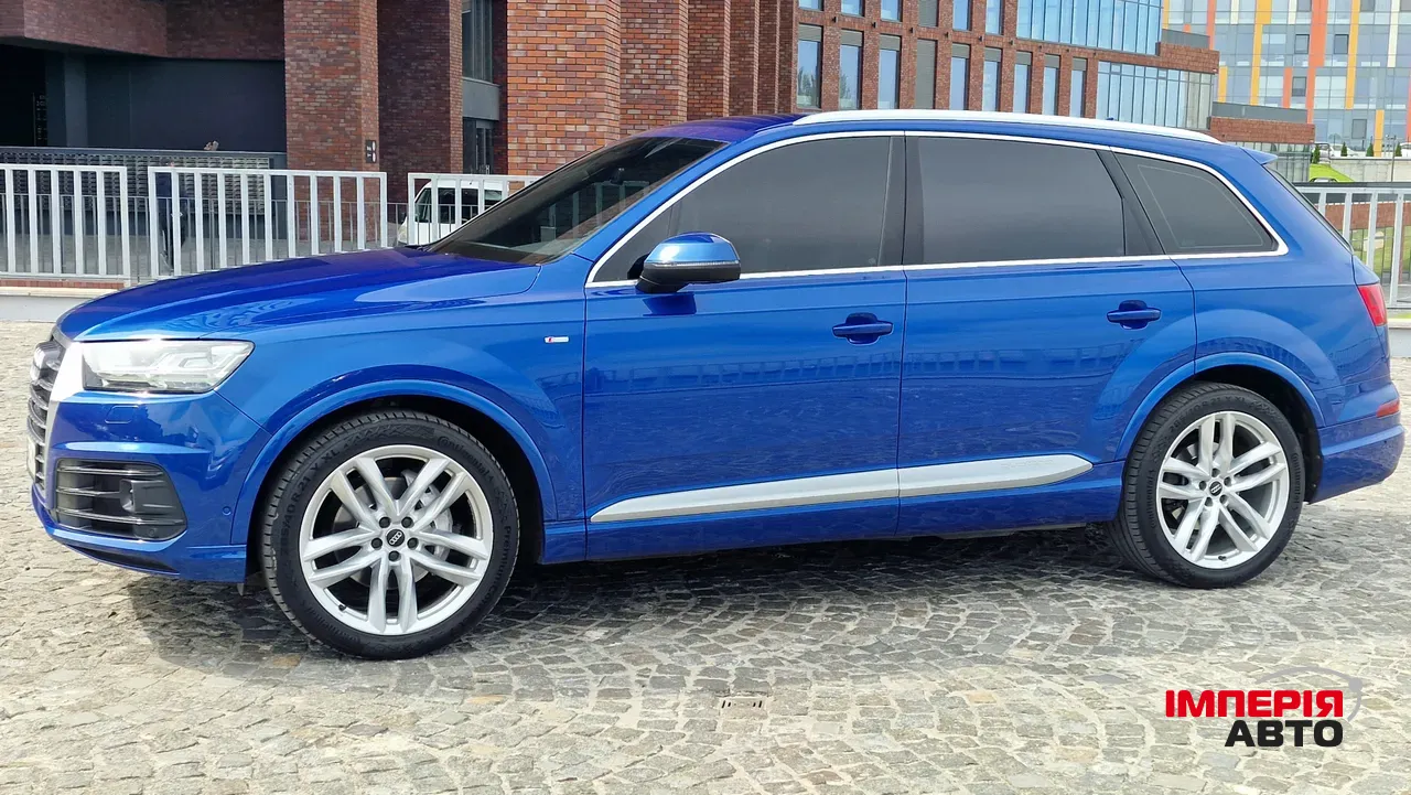 Audi Q7 - фото 3