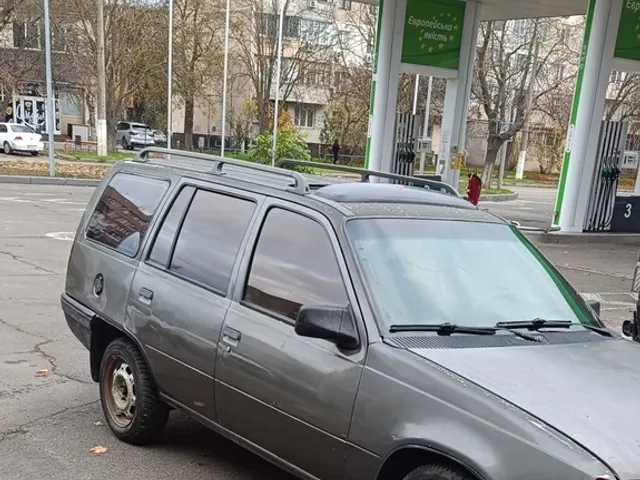 Opel Kadett - фото 2