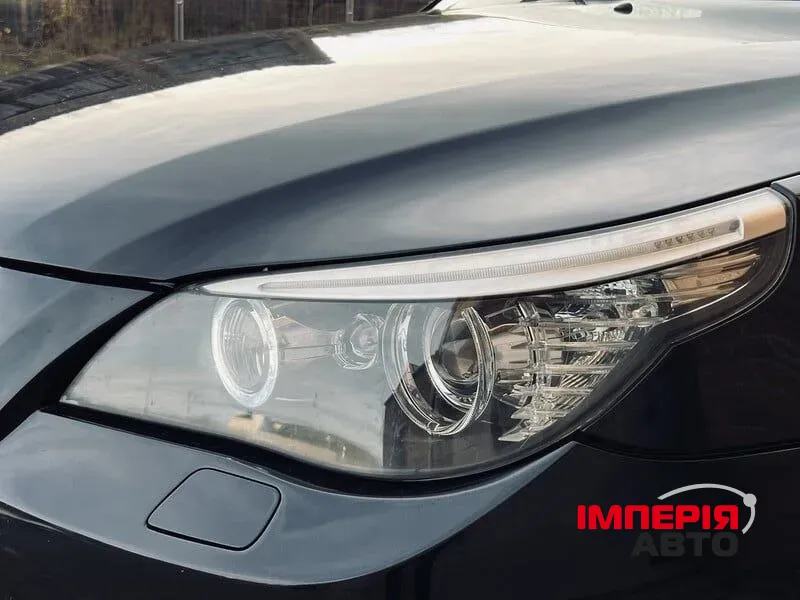 BMW 5 серії - фото 8
