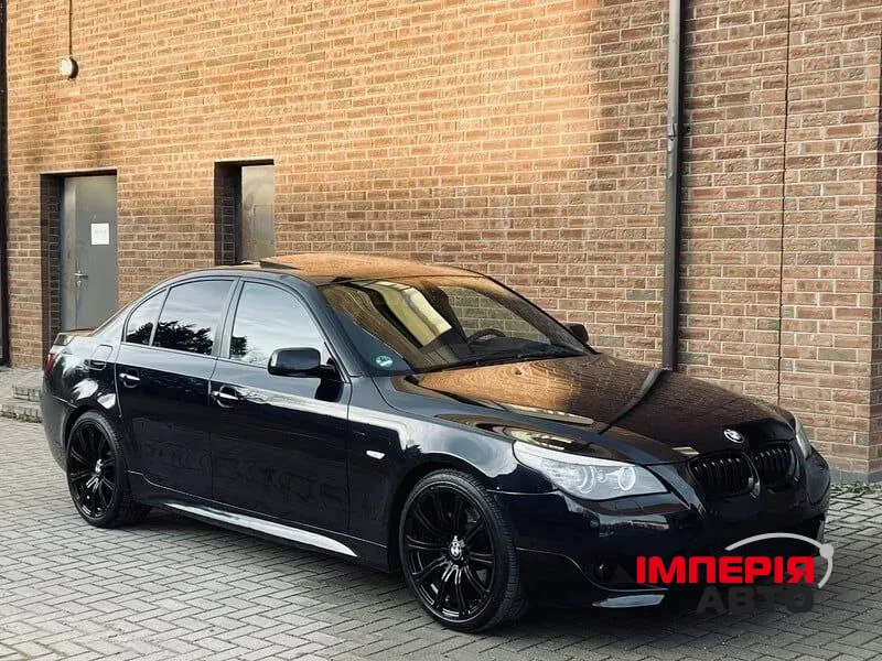 BMW 5 серії - фото 1