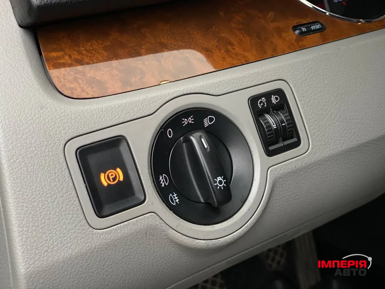 Volkswagen Passat - фото 18