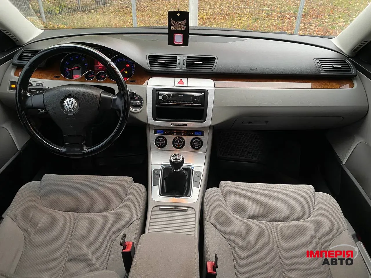 Volkswagen Passat - фото 15