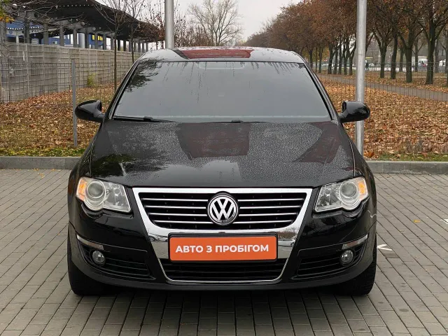 Volkswagen Passat - фото 2