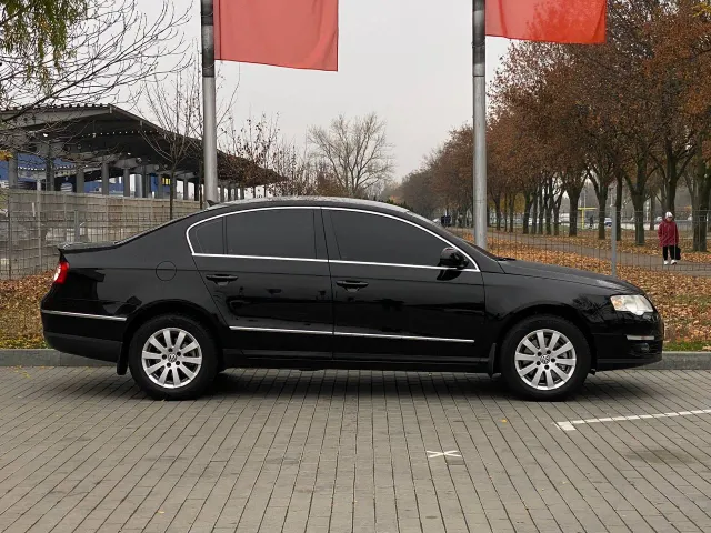 Volkswagen Passat - фото 4
