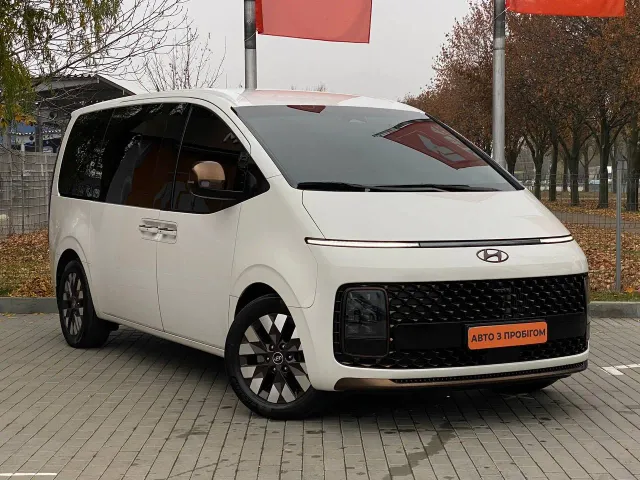 Hyundai Staria - фото 3