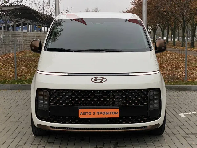 Hyundai Staria - фото 2