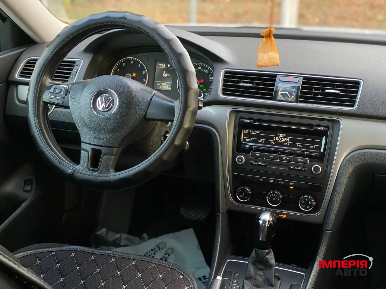 Volkswagen Passat - фото 13