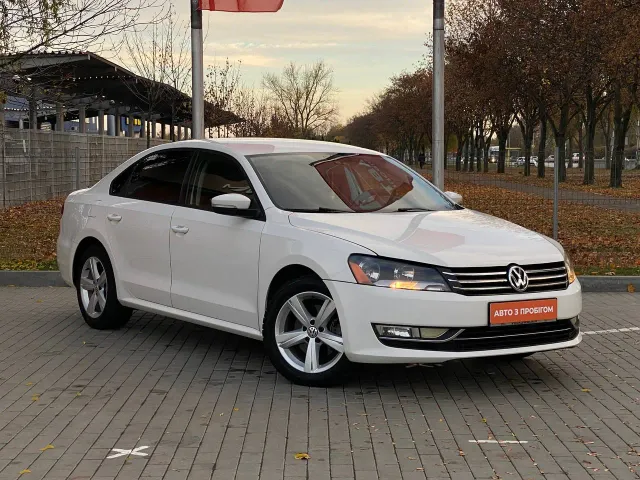 Volkswagen Passat - фото 3