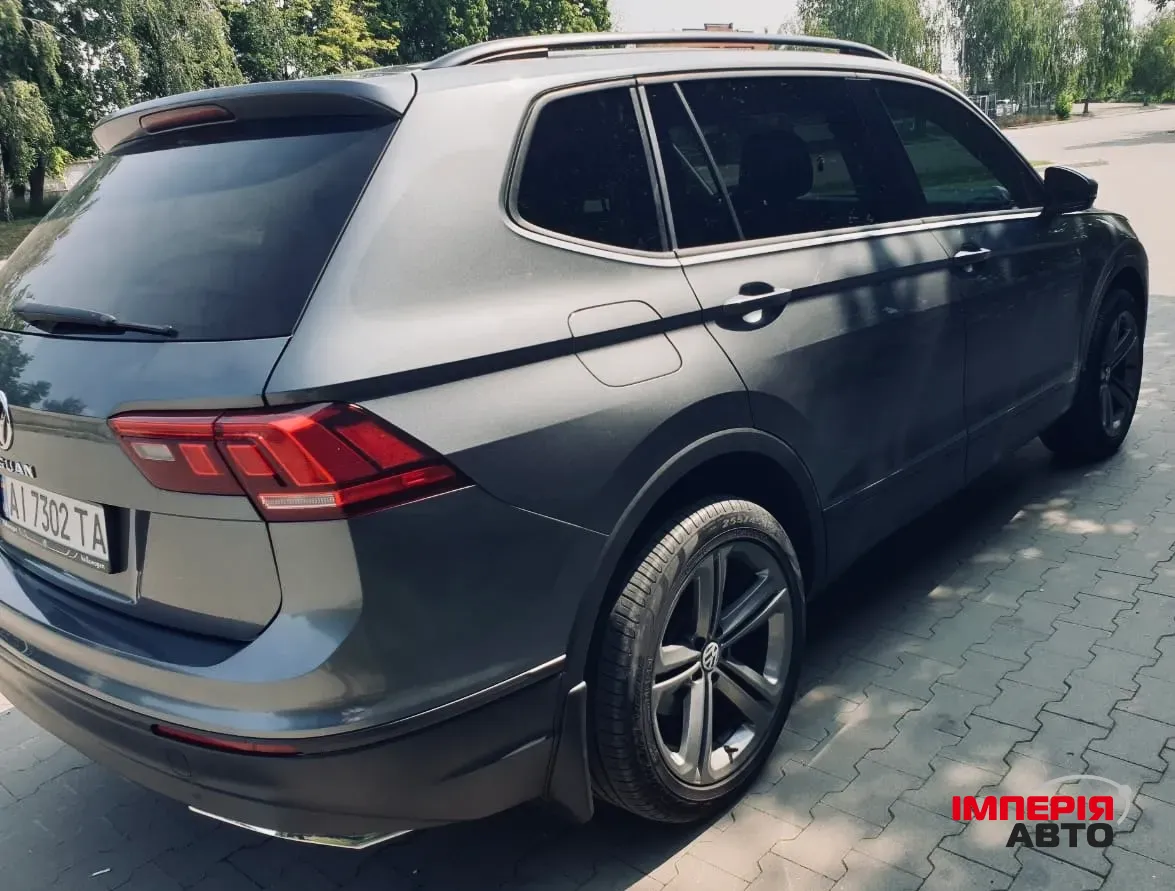 Volkswagen Tiguan - фото 5