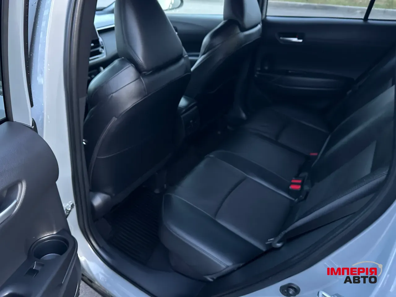 Toyota Corolla Cross - фото 14