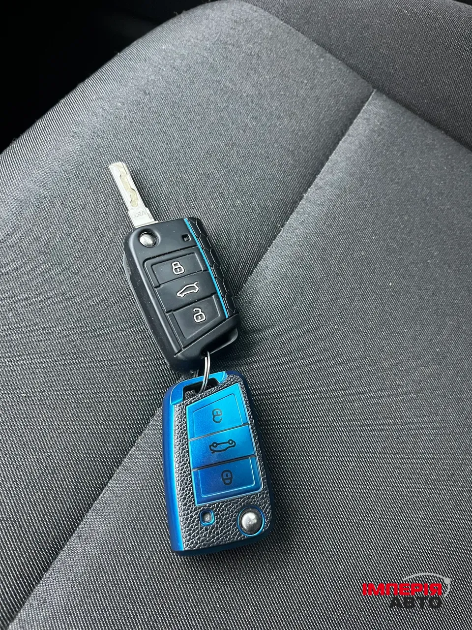 Skoda Rapid - фото 12