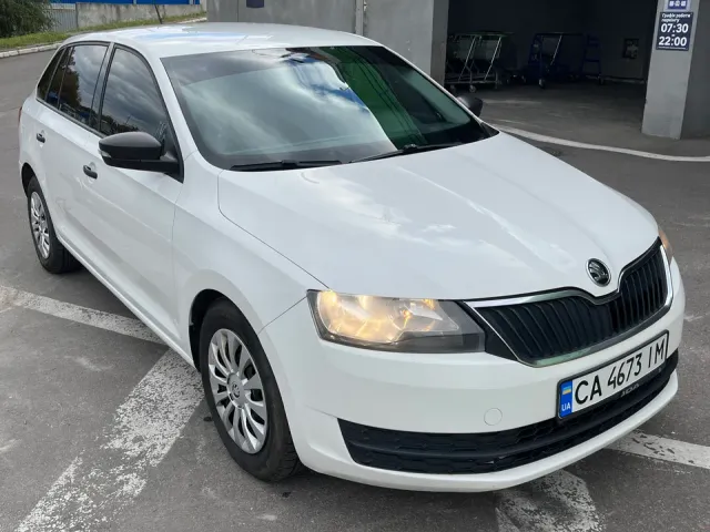 Skoda Rapid - фото 1