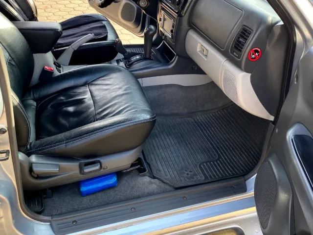 Mitsubishi Pajero Sport - фото 5