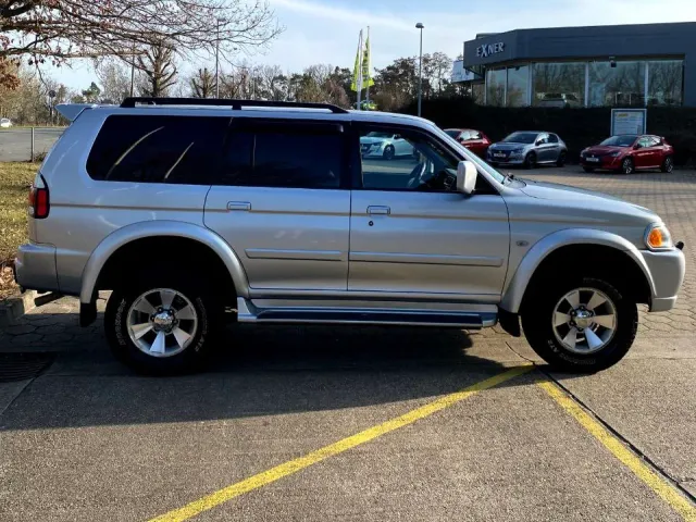 Mitsubishi Pajero Sport - фото 4