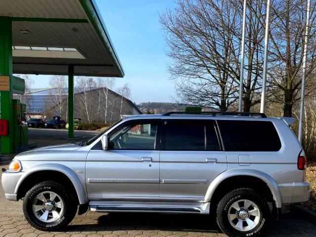 Mitsubishi Pajero Sport - фото 2