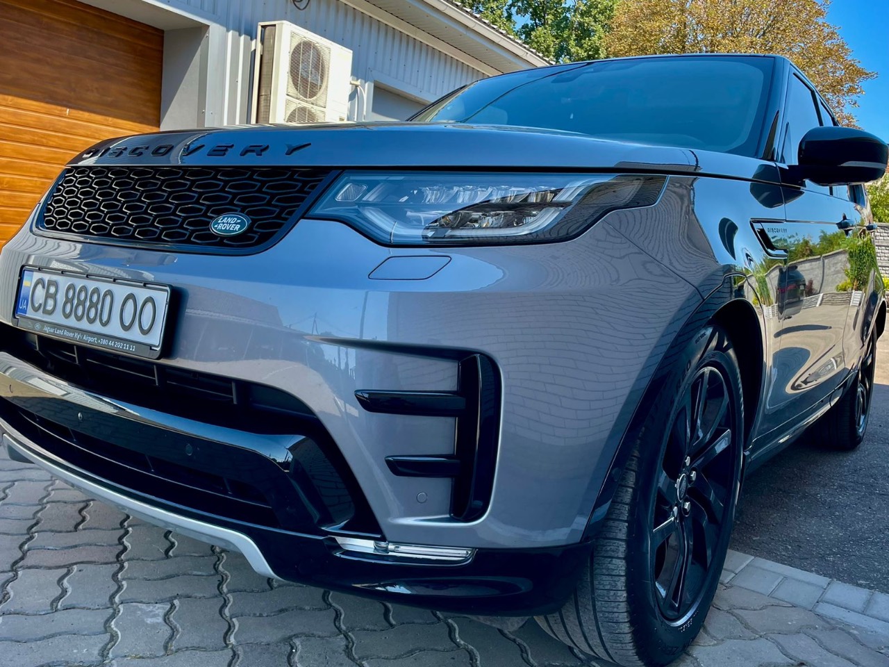 Land Rover Discovery - фото 1
