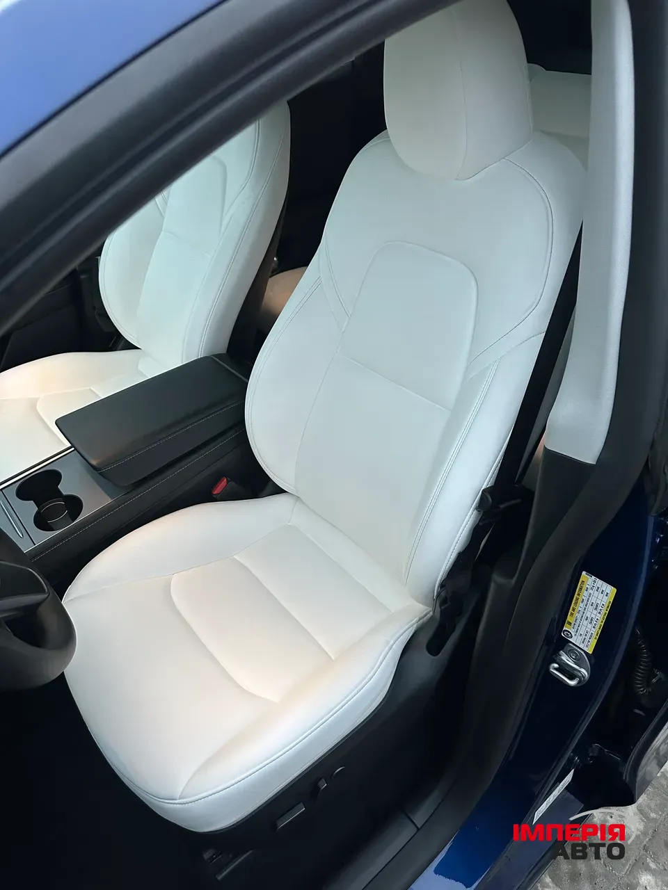 Tesla Model Y - фото 10