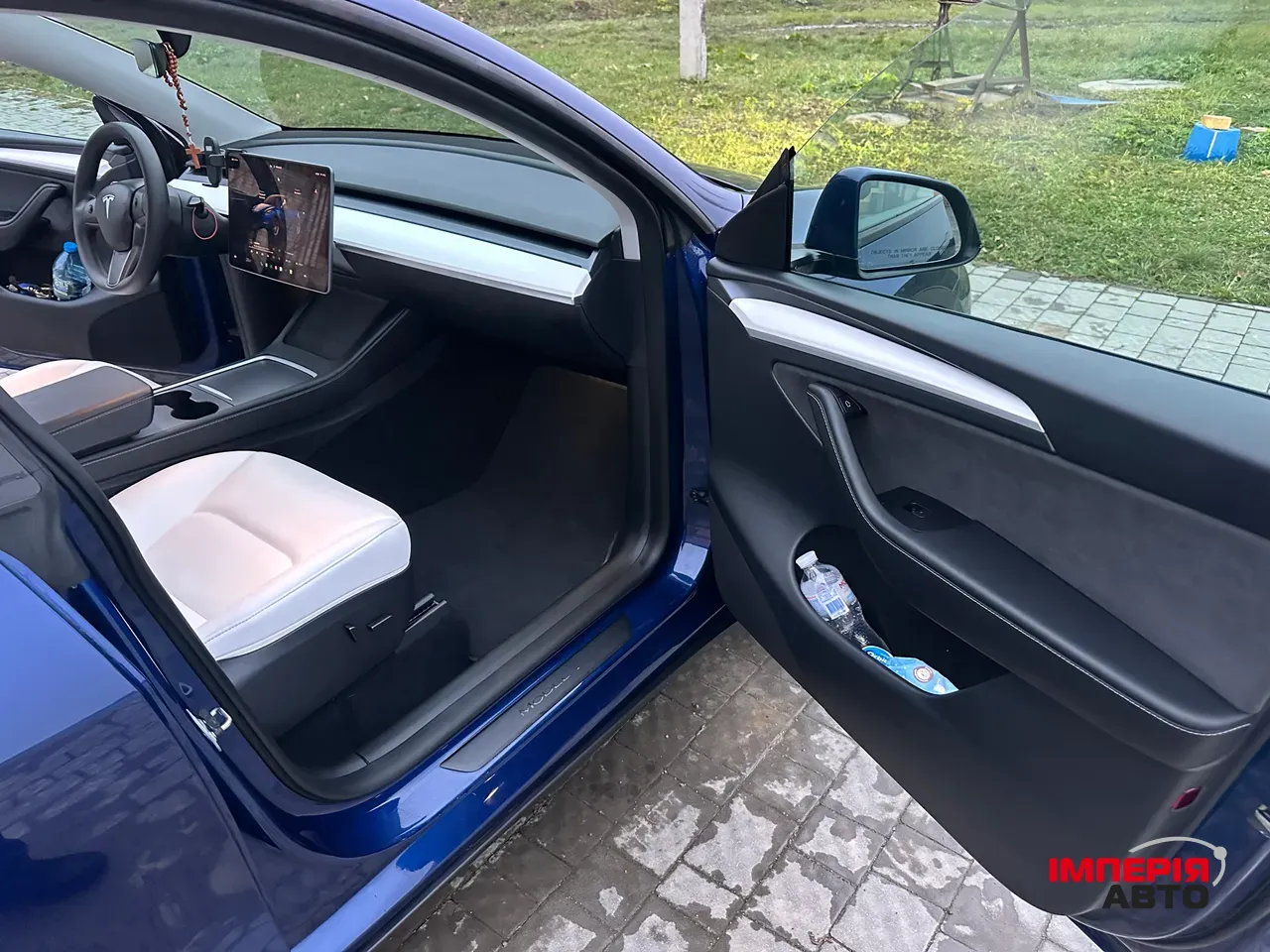 Tesla Model Y - фото 11