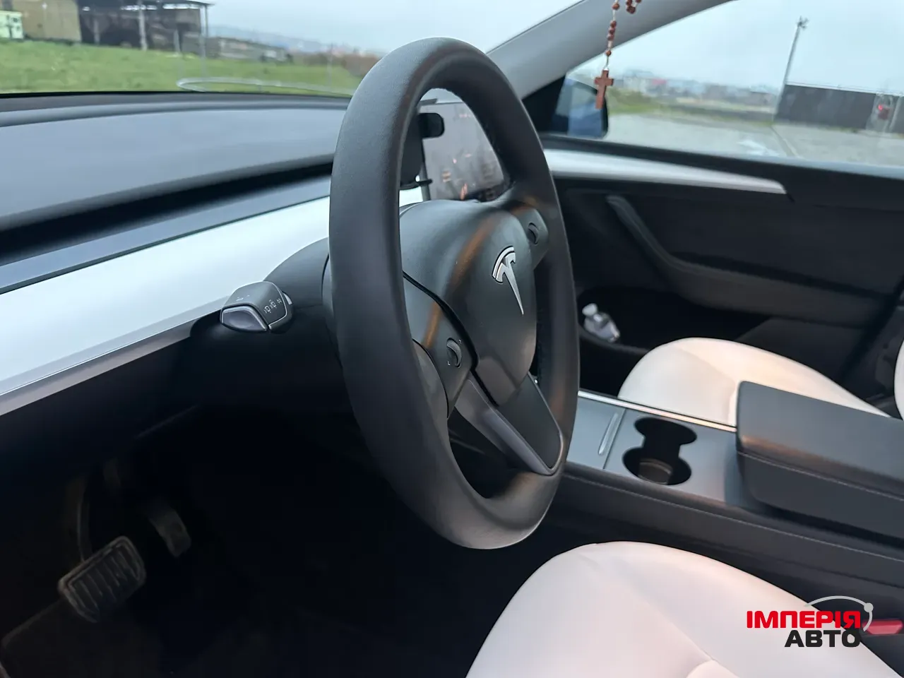 Tesla Model Y - фото 23