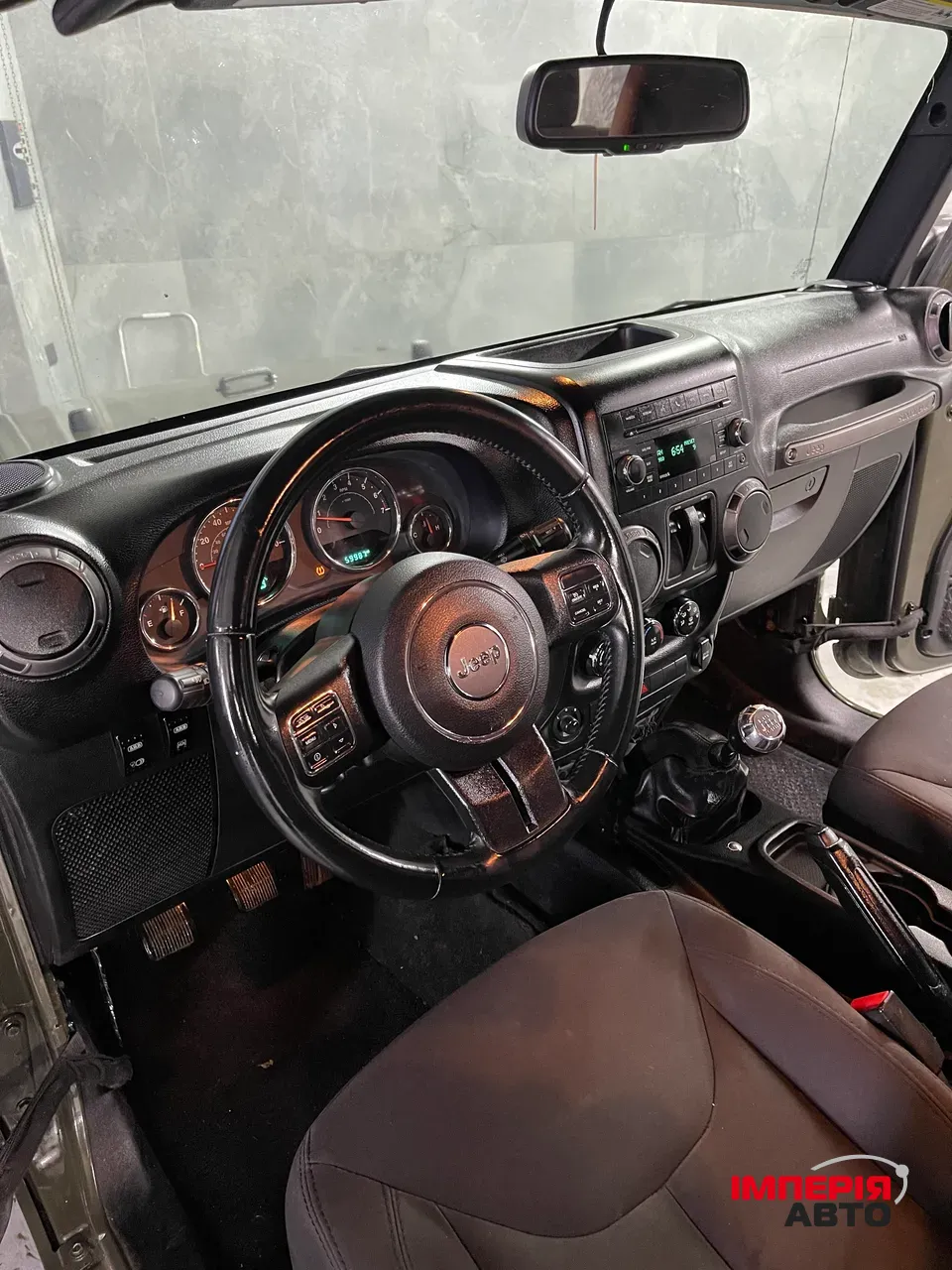 Jeep Wrangler - фото 13