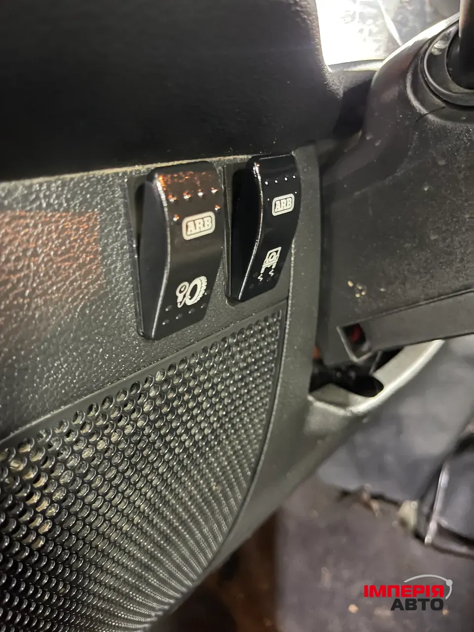 Jeep Wrangler - фото 17