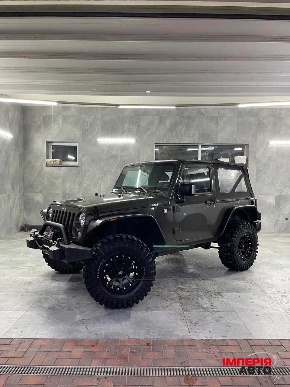 Jeep Wrangler - фото 11