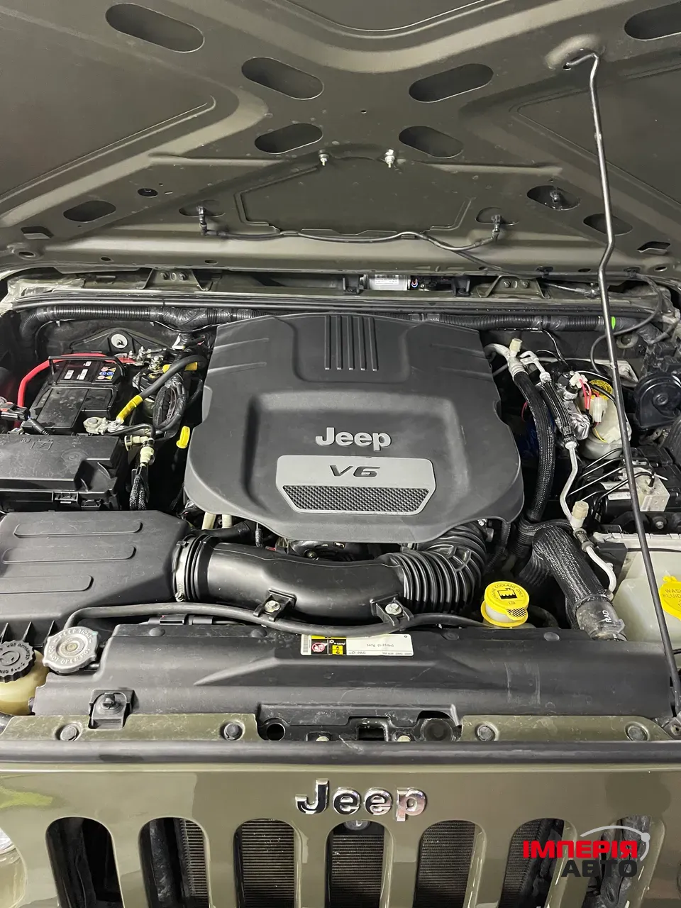 Jeep Wrangler - фото 24