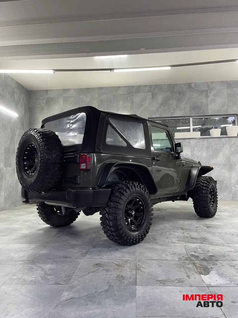 Jeep Wrangler - фото 7