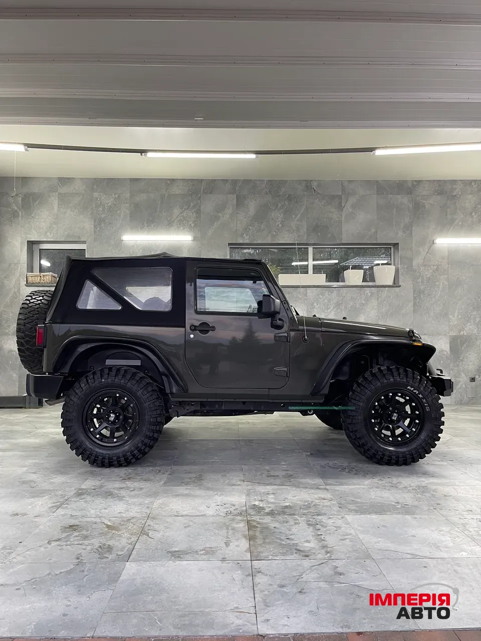 Jeep Wrangler - фото 6