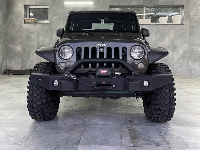 Jeep Wrangler - фото 4