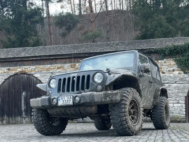 Jeep Wrangler - фото 1