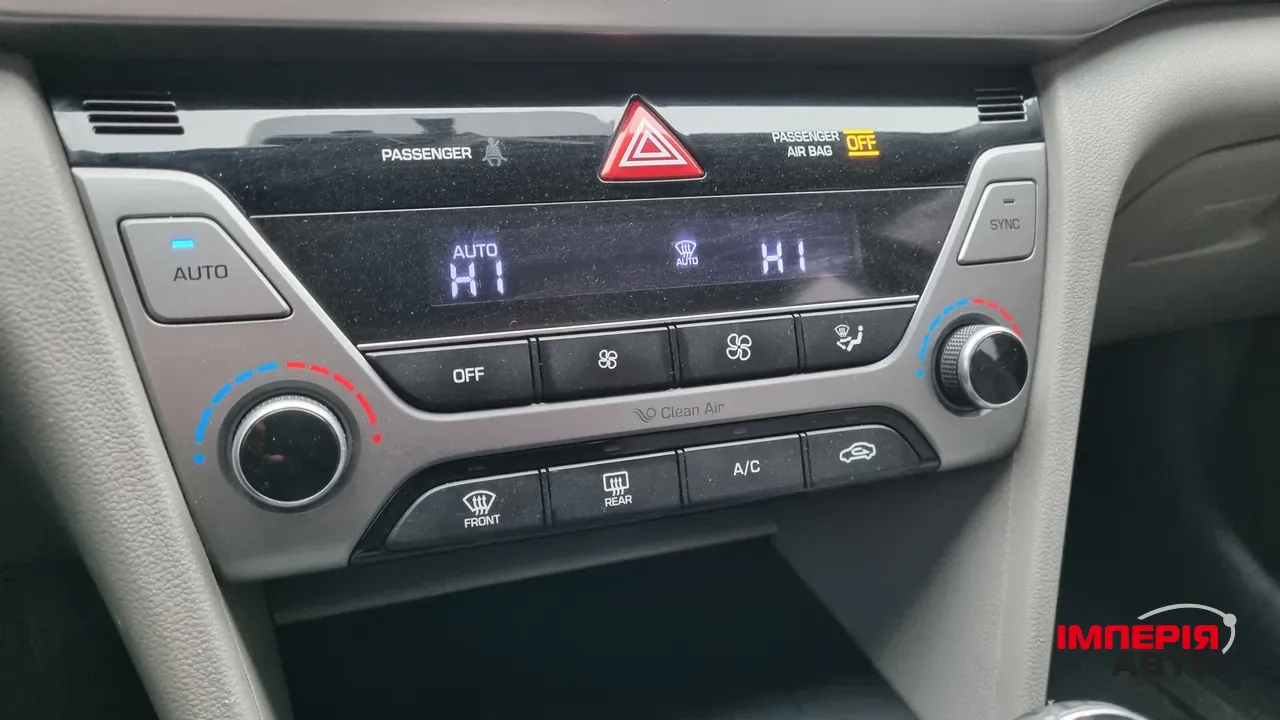 Hyundai Elantra - фото 19